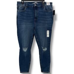 NWT Celebrity Pink Skinny Hi Rise Jeans Size 18 Distressed Knee The Spice Denim
